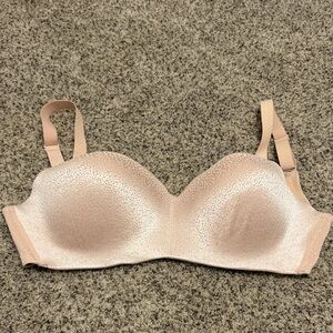 Wacoal Tan/Blush Pink Convertible Molded Cup Wireless Bra